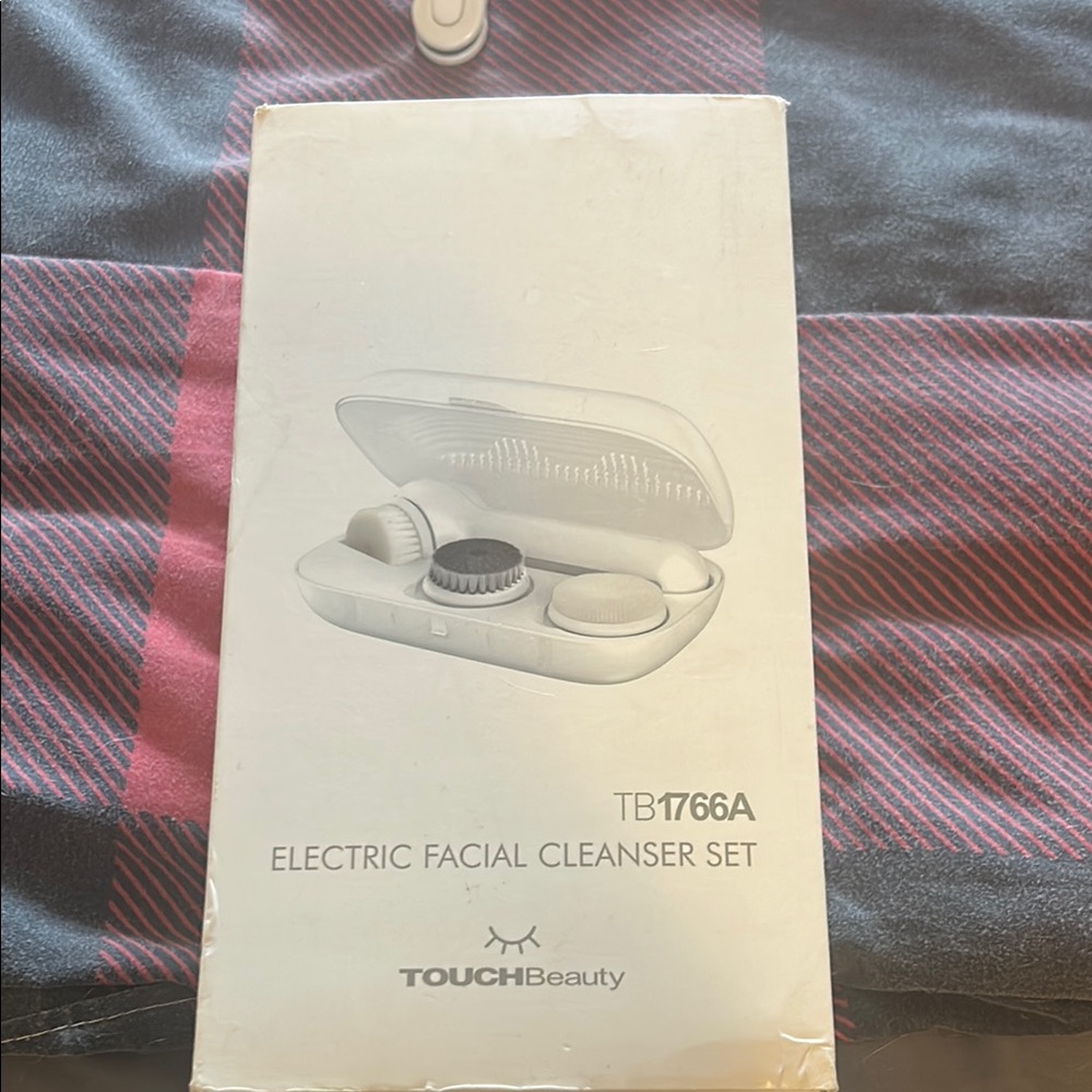 White Skincare Tool Set Facial Cleansing Essential